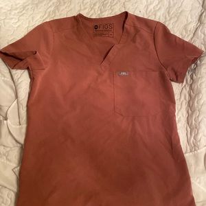 Figs Catarina one pocket scrub top in mauve XXS